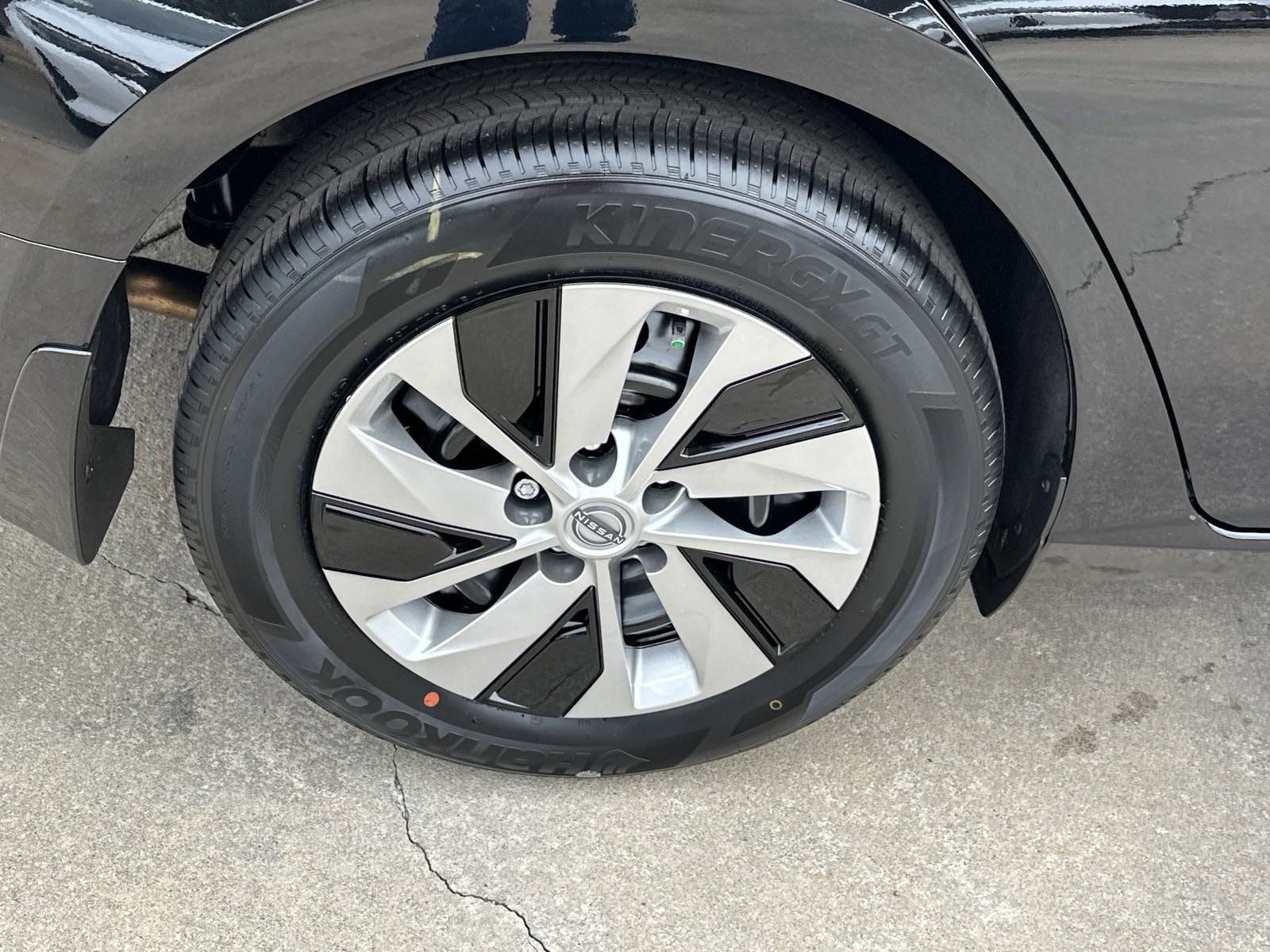 2025 Nissan Altima S photo 17
