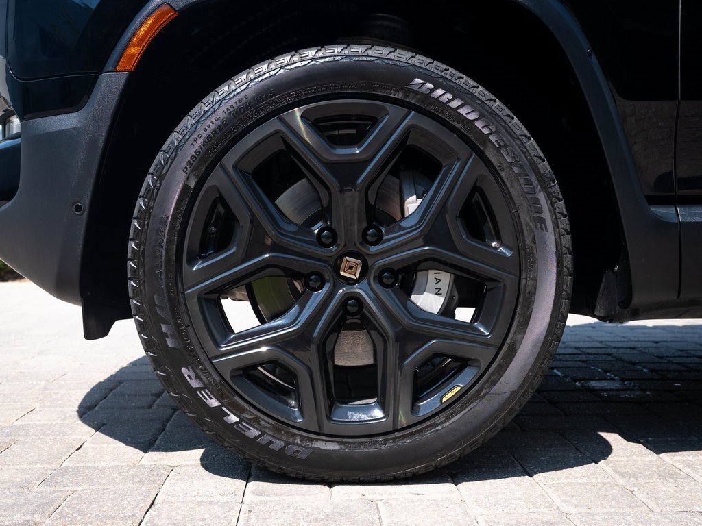 2023 Rivian R1T Adventure photo 11