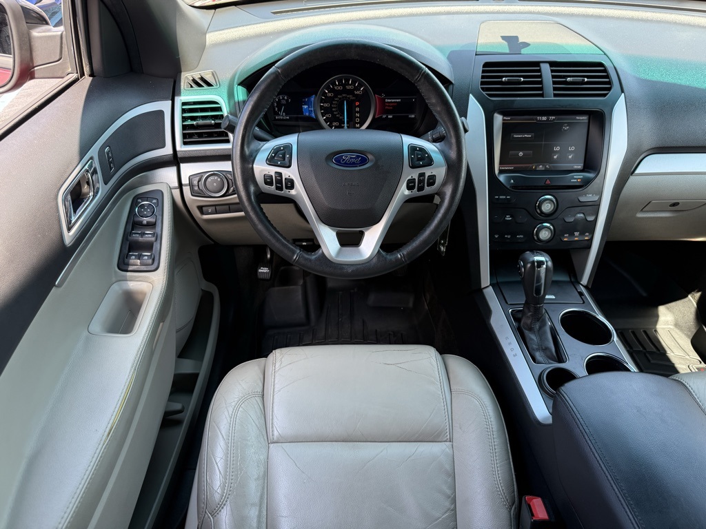2014 Ford Explorer XLT photo 13