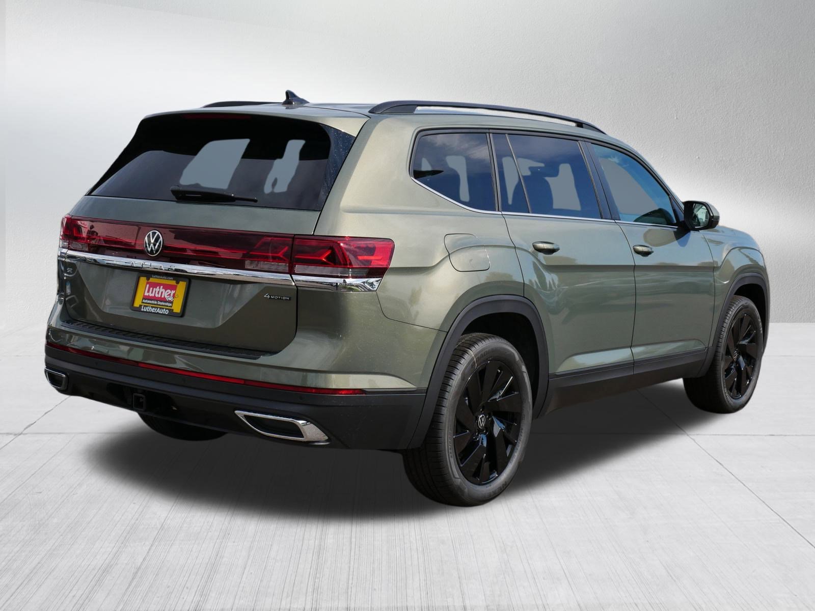 2026 Volkswagen Atlas SE Technology photo 2