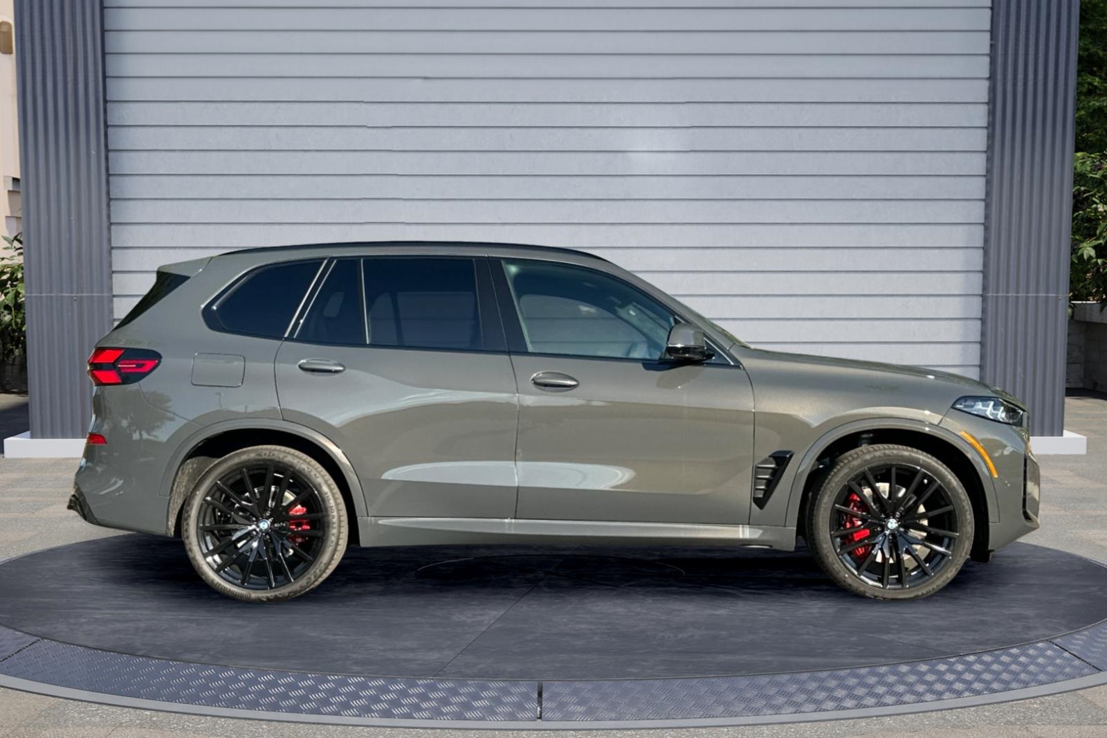 2026 Bmw X5 xDrive40i photo 3