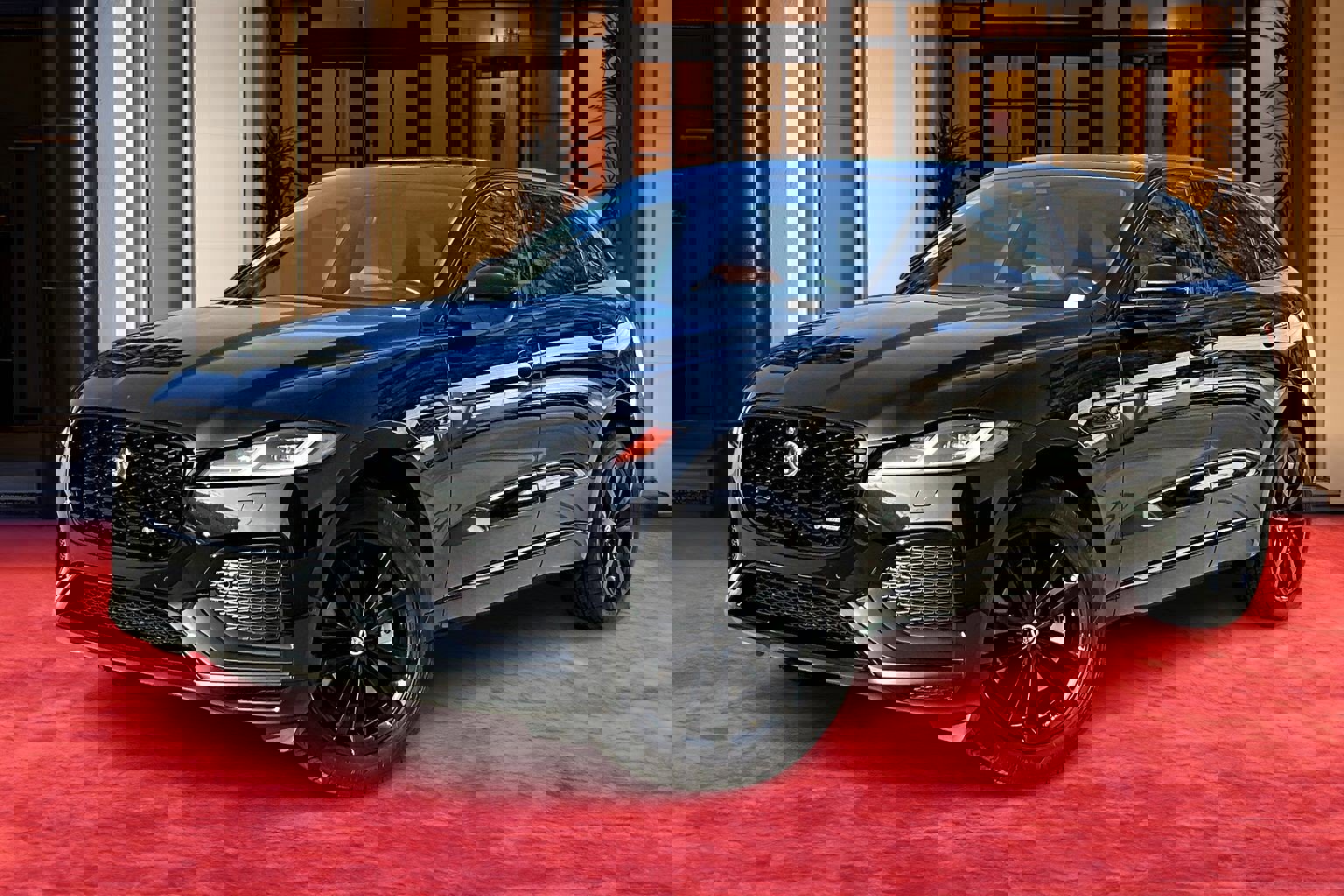2025 Jaguar F-PACE R-Dynamic S