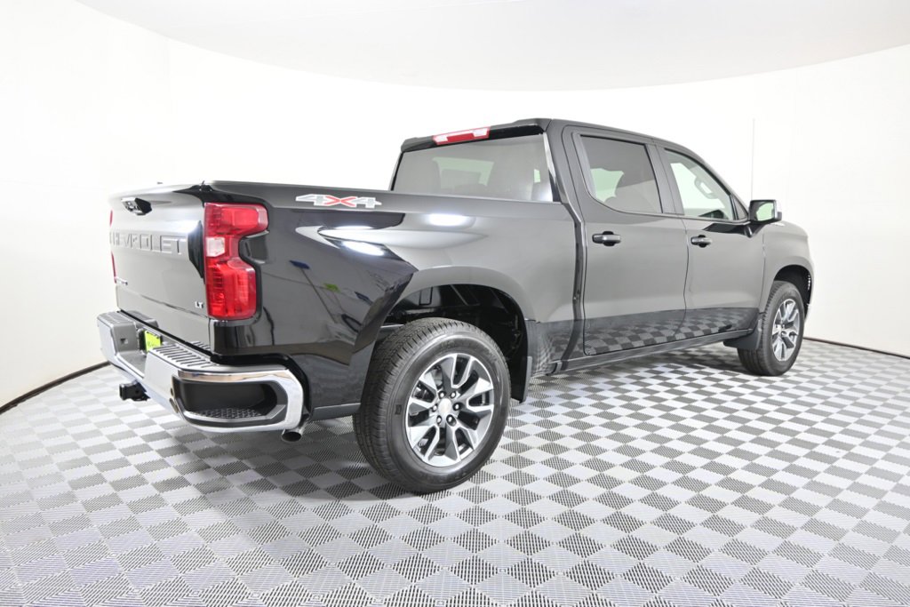 2025 Chevrolet Silverado 1500 LT photo 6