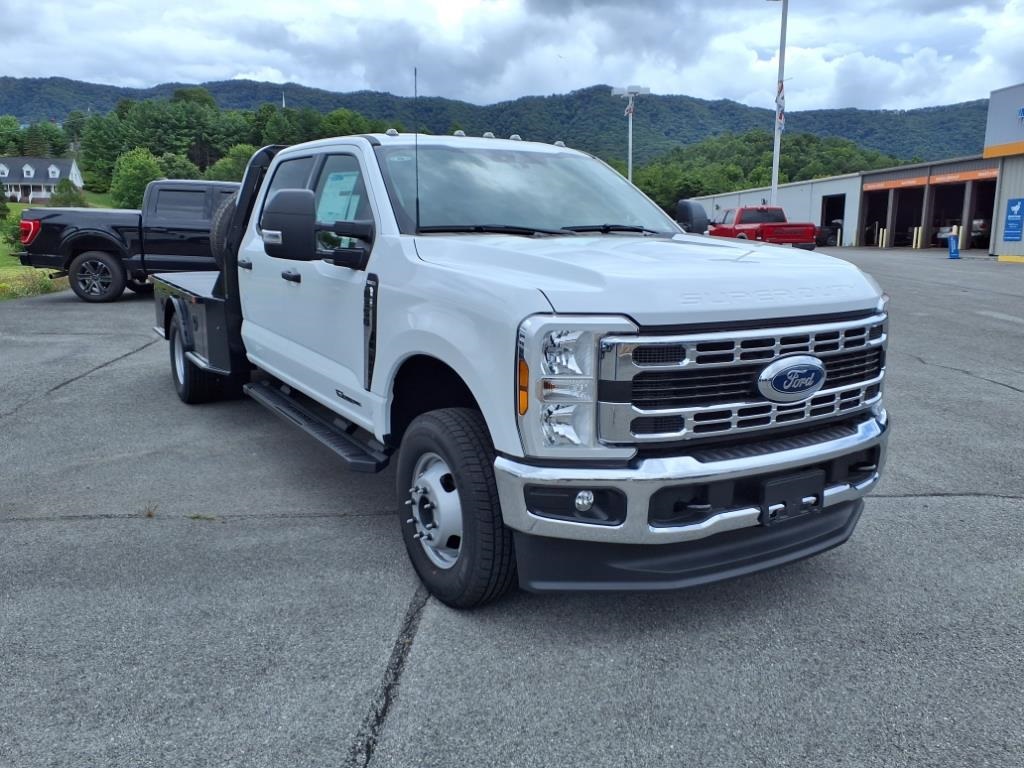 2024 Ford F-350 photo 16