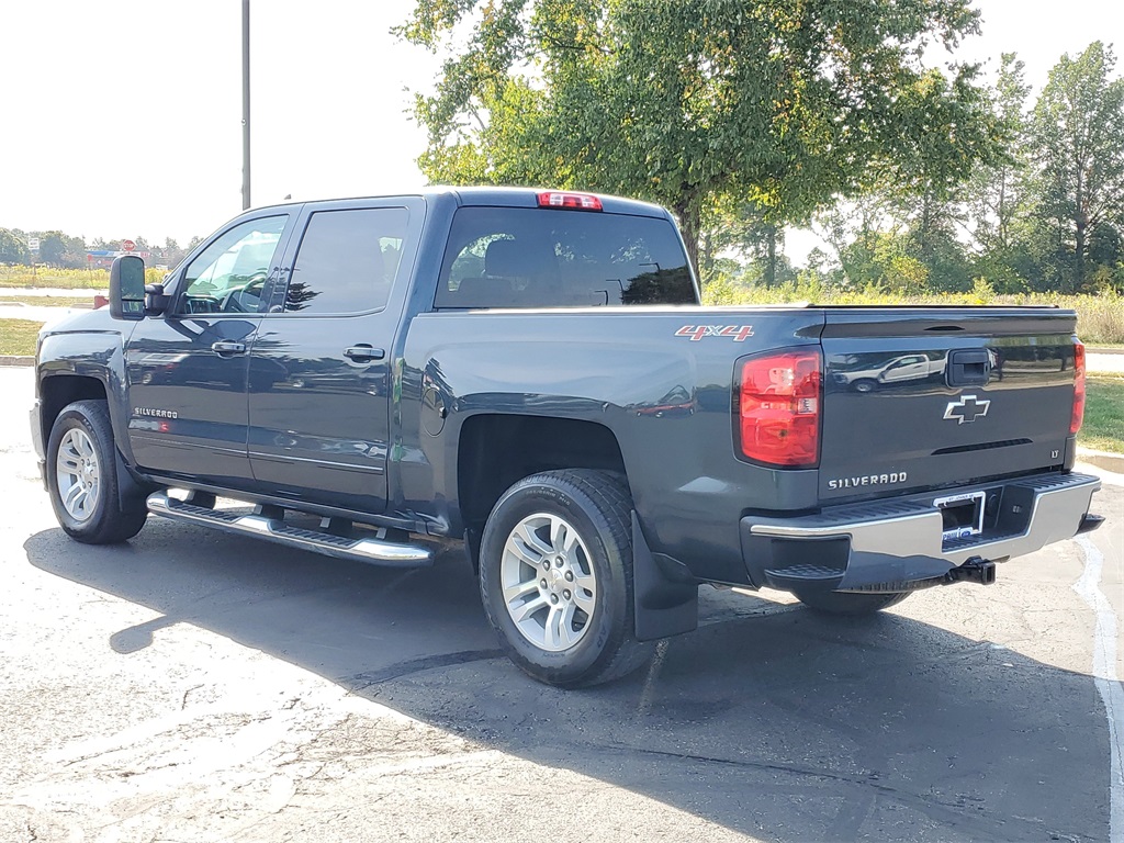 2017 Chevrolet Silverado 1500 LT photo 4