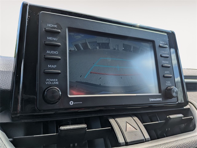 2021 Toyota RAV4 LE photo 8