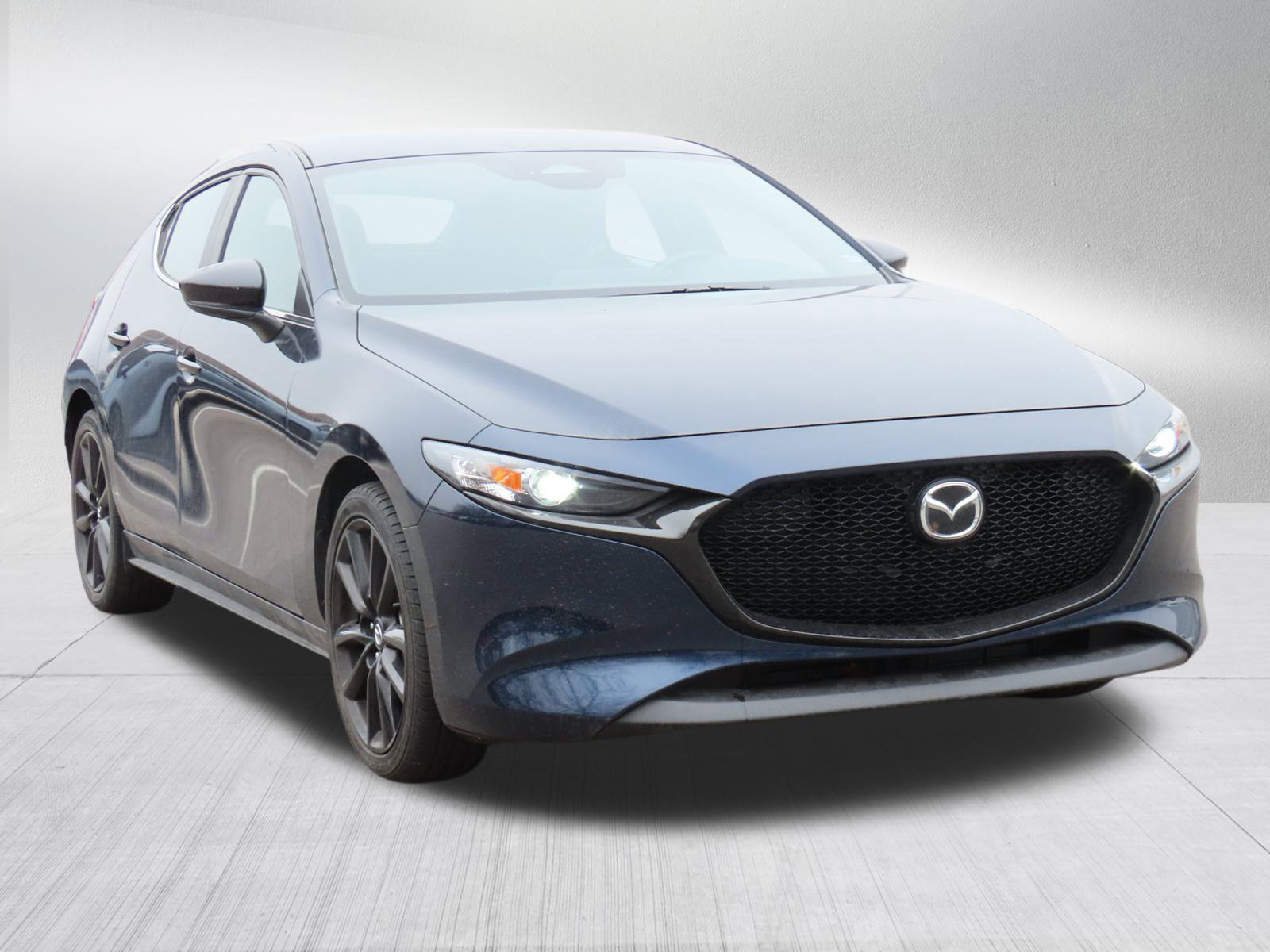 2025 Mazda Mazda3 Select Sport's photo