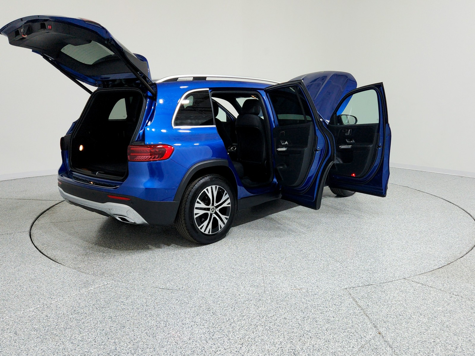 2024 Mercedes Benz GLB 250 photo 16