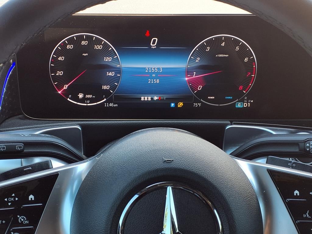2025 Mercedes Benz GLB 250 photo 6
