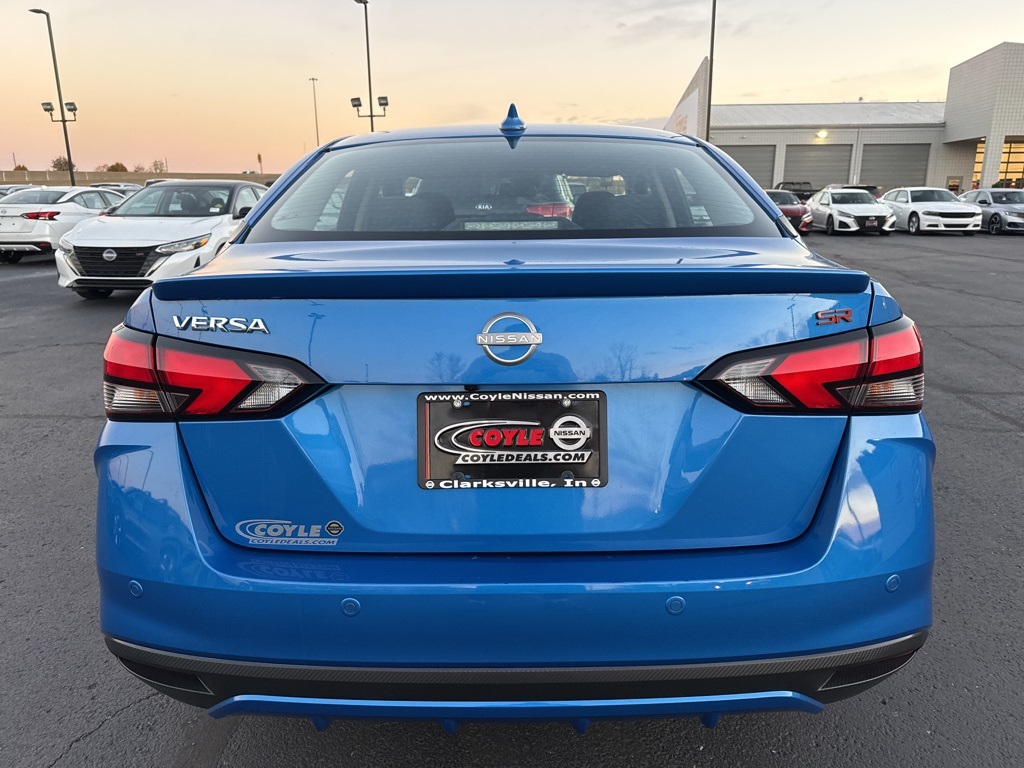 2024 Nissan Versa 1.6 SR photo 4