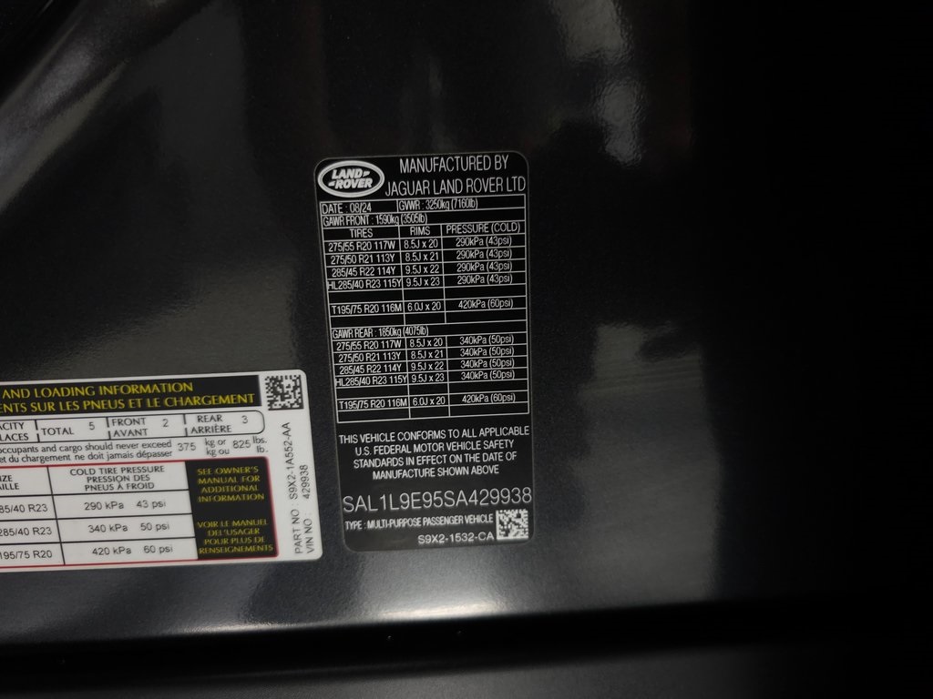 2025 Land Rover Range Rover Sport SE photo 30