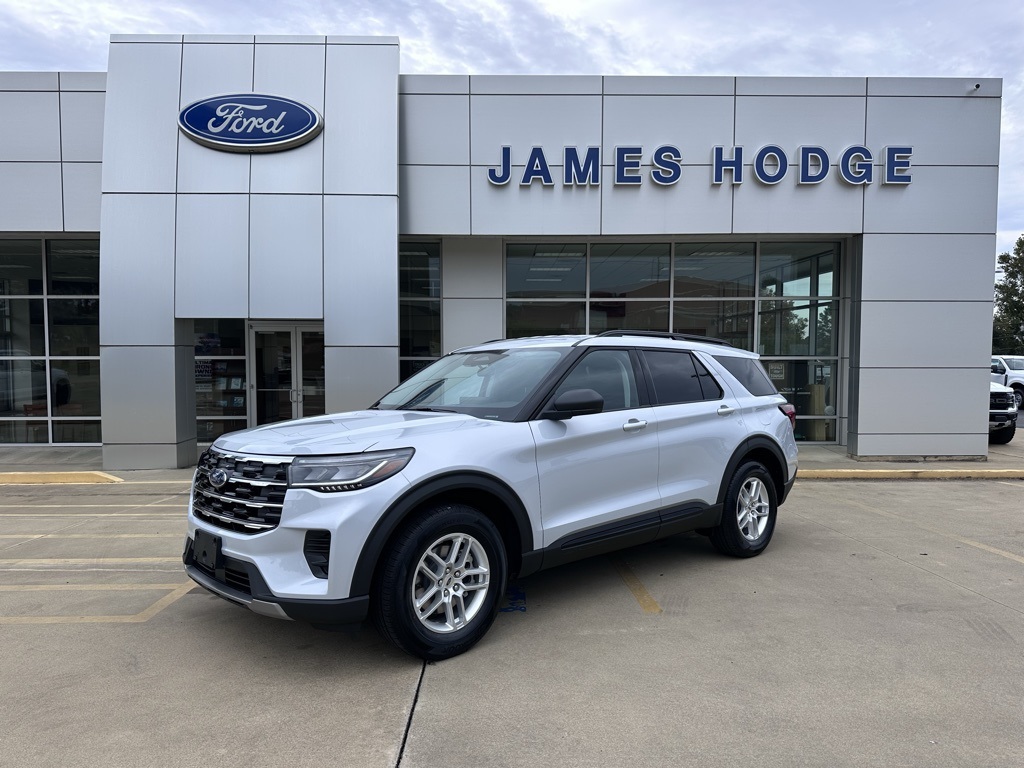 2026 Ford Explorer's photo