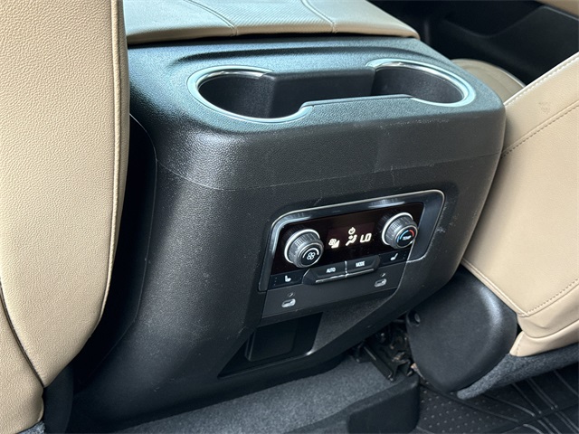 2021 Chevrolet Tahoe Premier photo 17