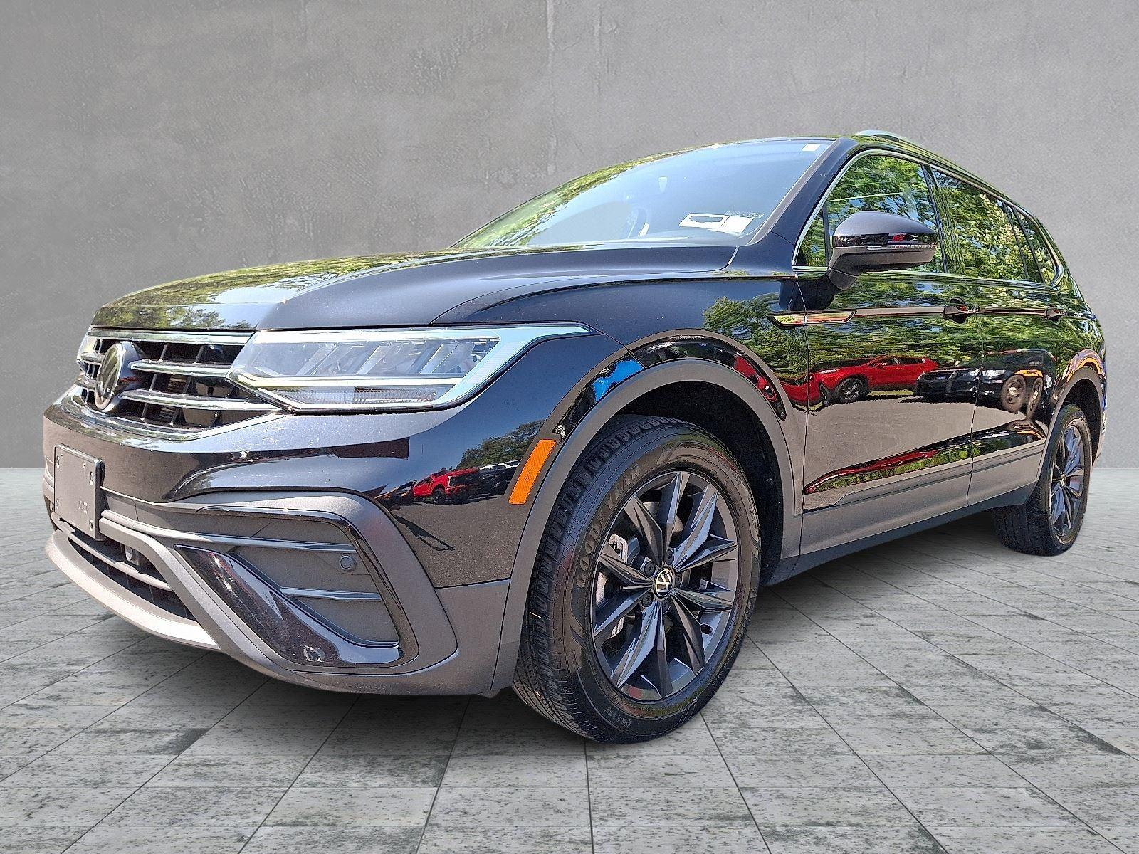 2022 Volkswagen Tiguan SE photo 3