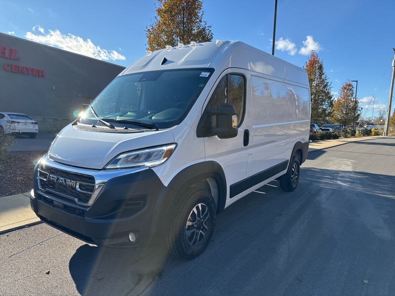 2026 Ram ProMaster 1500 SLT Base Cargo Van photo 3