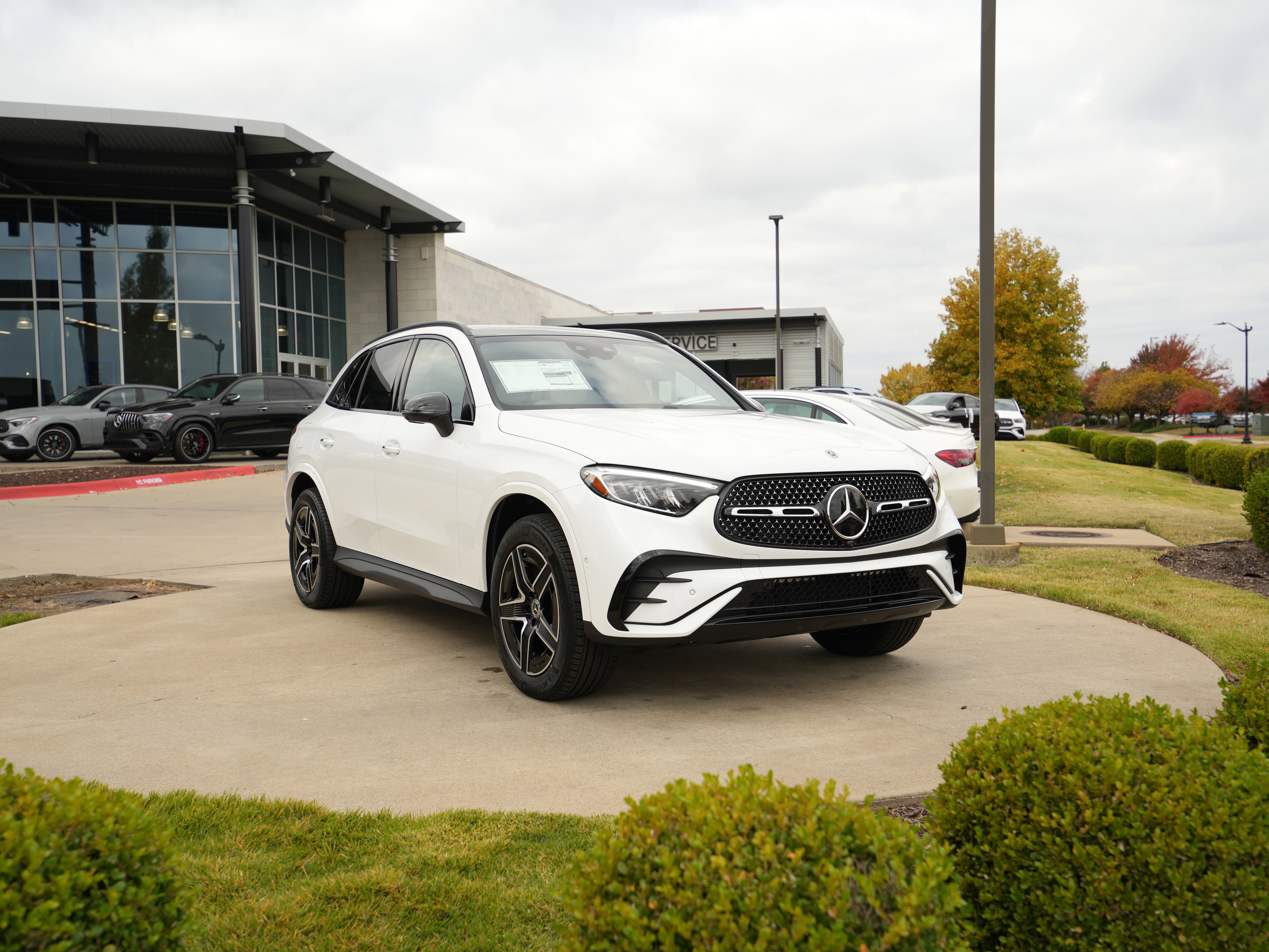 2026 Mercedes-Benz GLC Base's photo