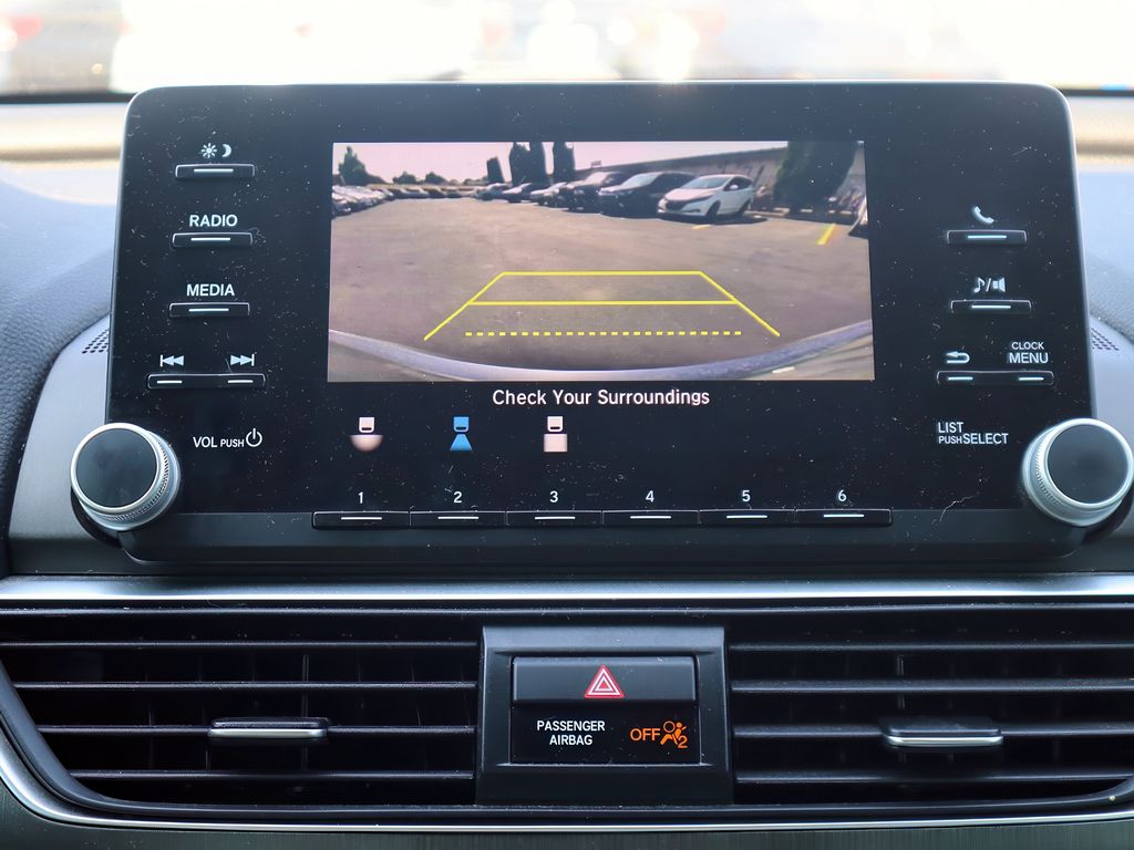 2019 Honda Accord LX 1.5T photo 19