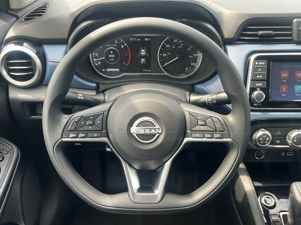 2025 Nissan Versa 1.6 SV photo 19