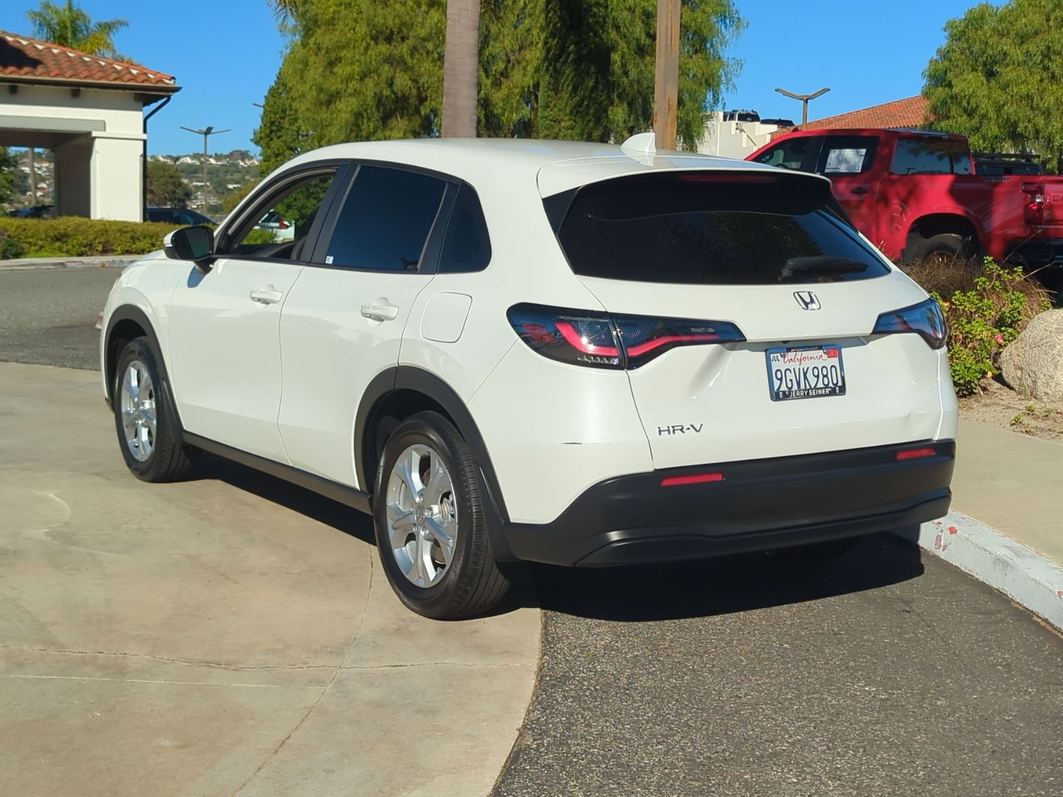 2024 Honda HR-V LX photo 2