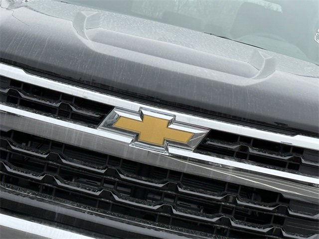 2026 Chevrolet Silverado 1500 LT photo 3