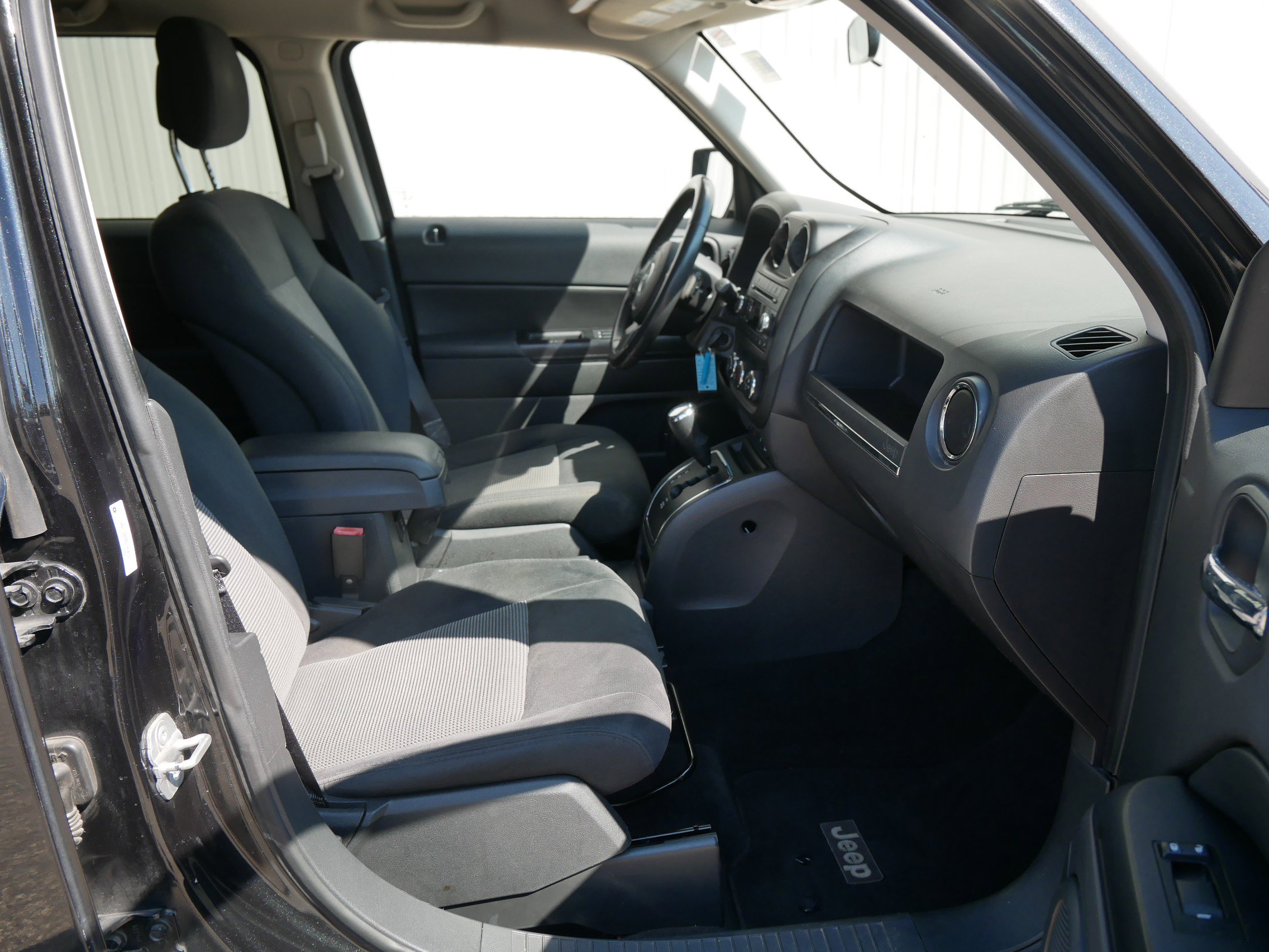 2011 Jeep Patriot Latitude photo 14