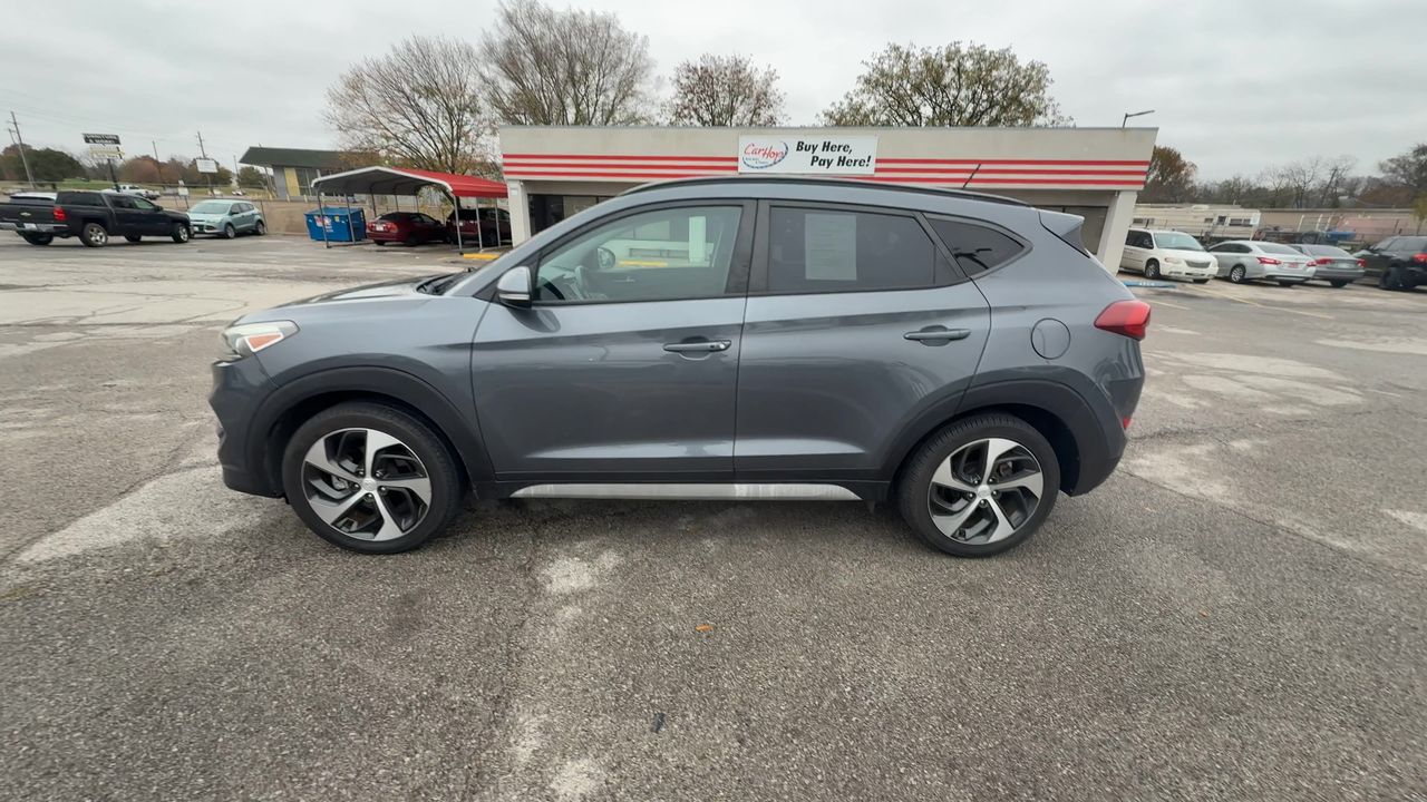 2017 Hyundai Tucson Sport photo 3