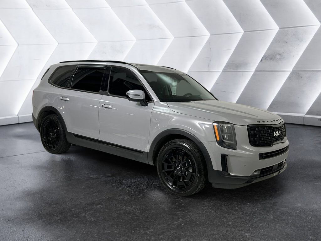 2022 Kia Telluride SX's photo