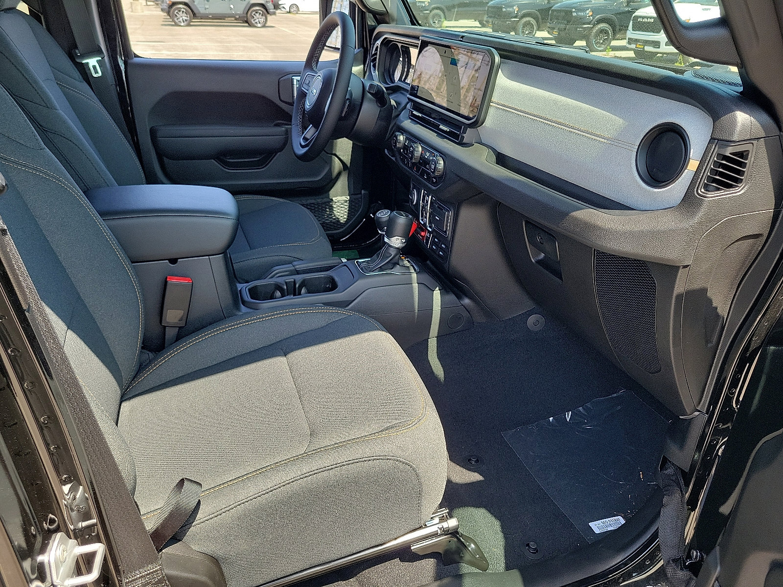 2025 Jeep Gladiator Willys photo 9