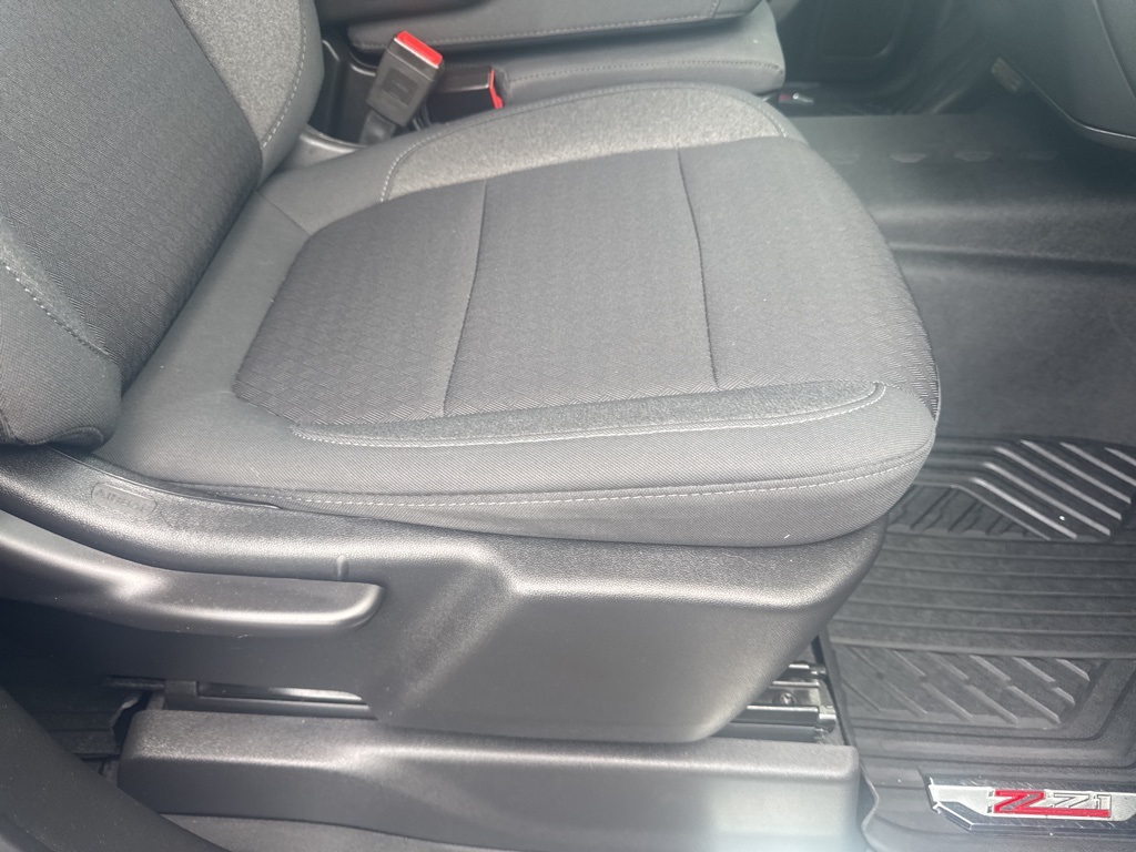 2020 Chevrolet Silverado 1500 RST photo 21