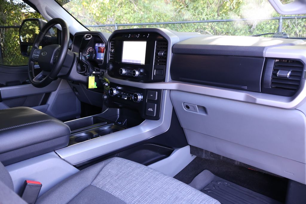2023 Ford F-150 XLT photo 38