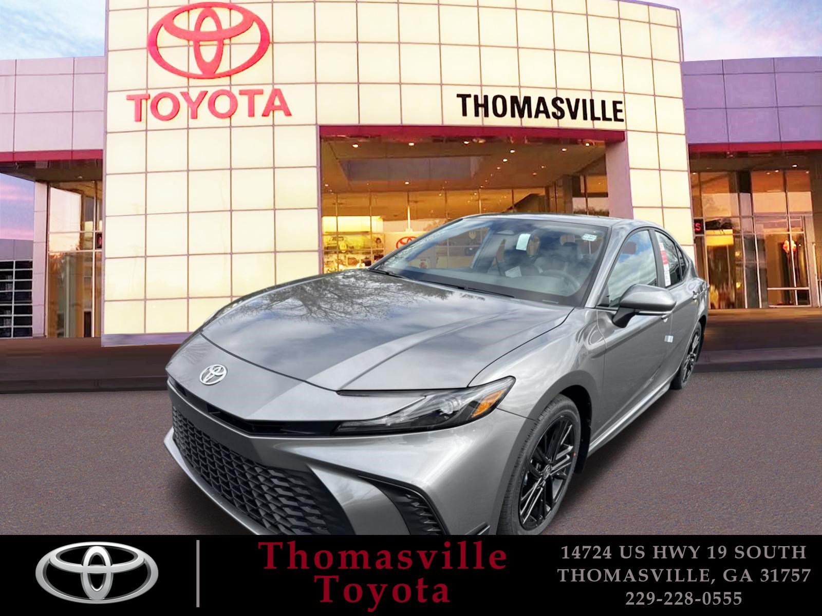 2025 Toyota Camry SE's photo