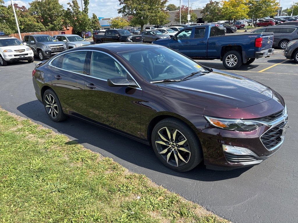 2020 Chevrolet Malibu RS photo 2