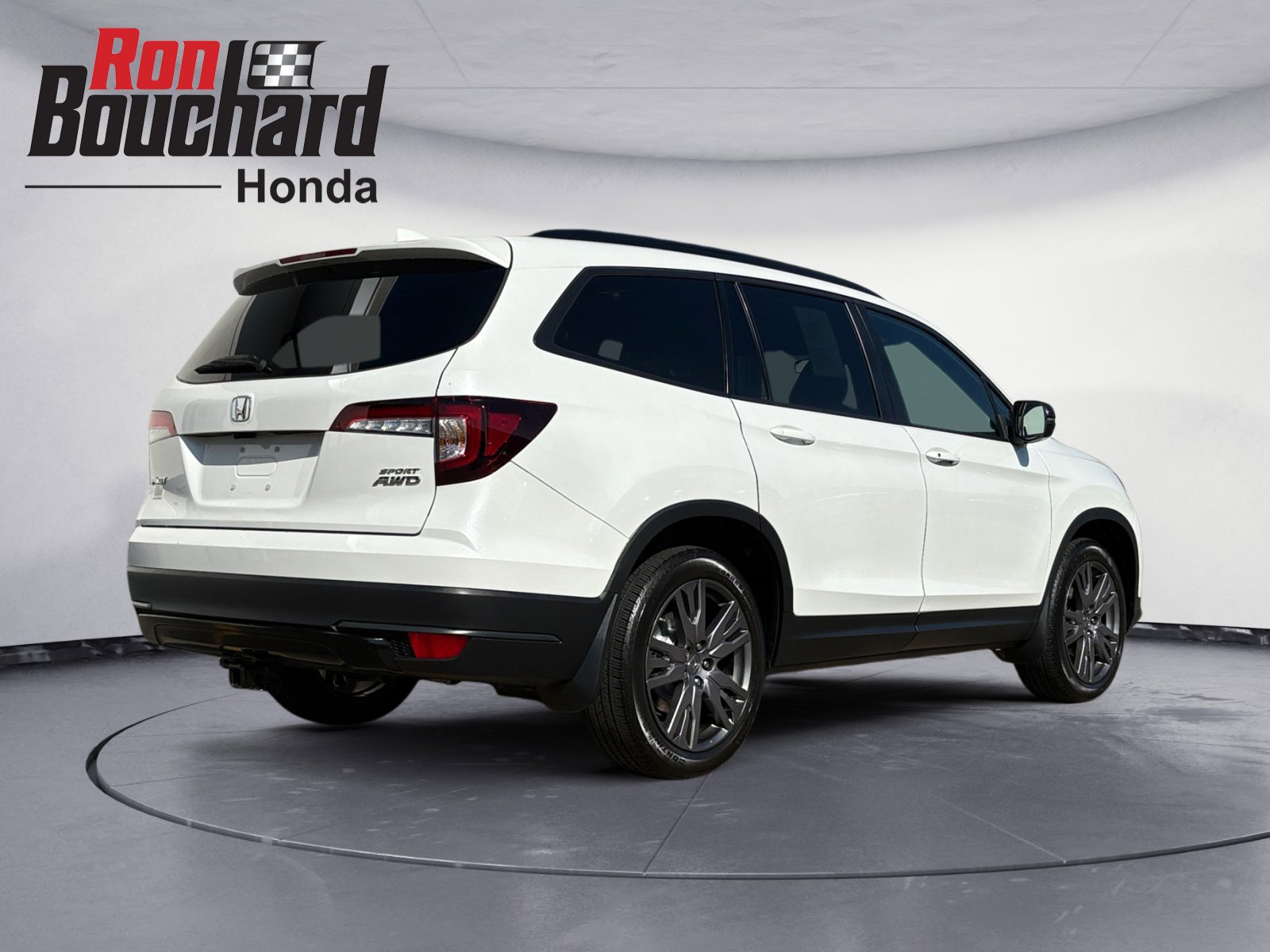 2022 Honda Pilot Sport photo 2