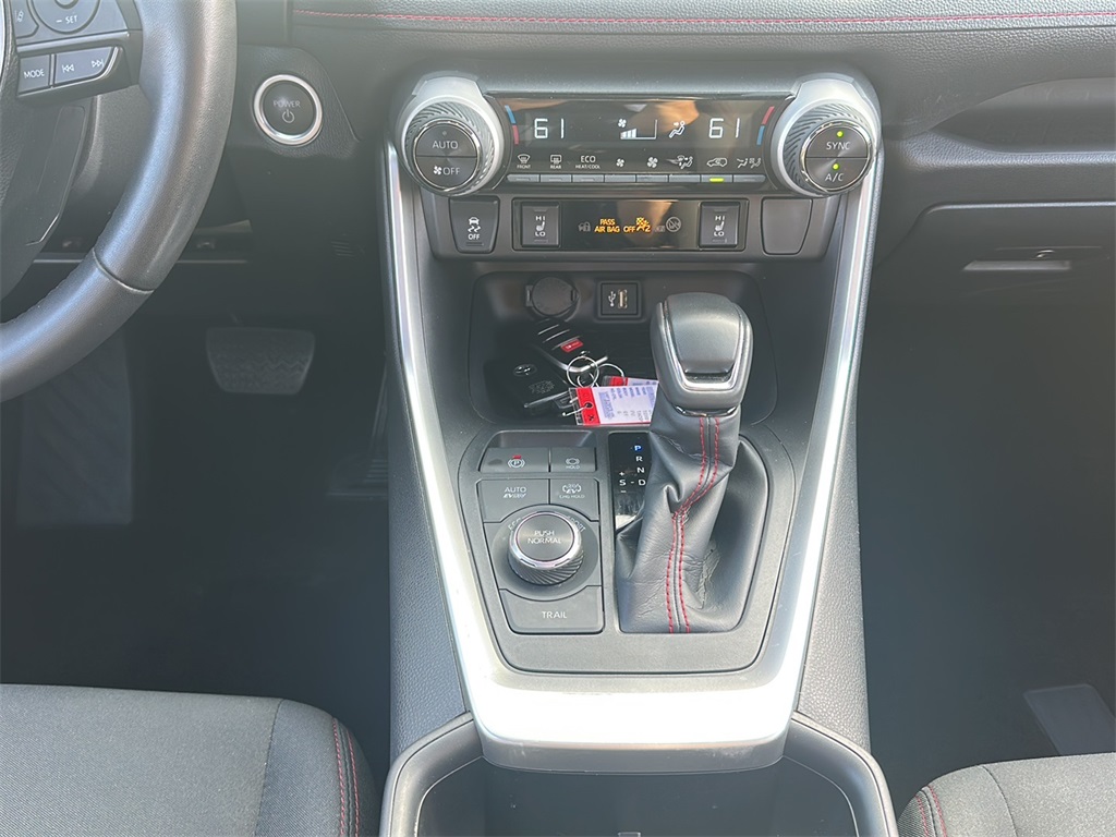 2023 Toyota RAV4 Prime SE photo 14