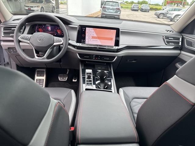2025 Volkswagen Atlas Peak Edition SE photo 23