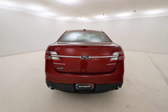 2015 Ford Taurus Limited photo 4