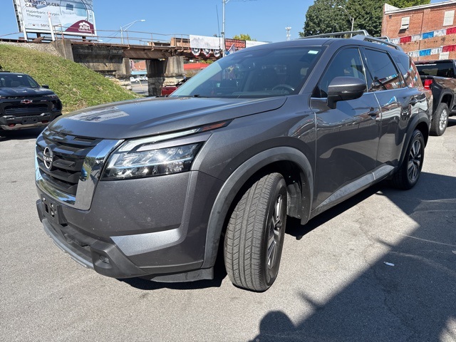 2022 Nissan Pathfinder SL photo 5