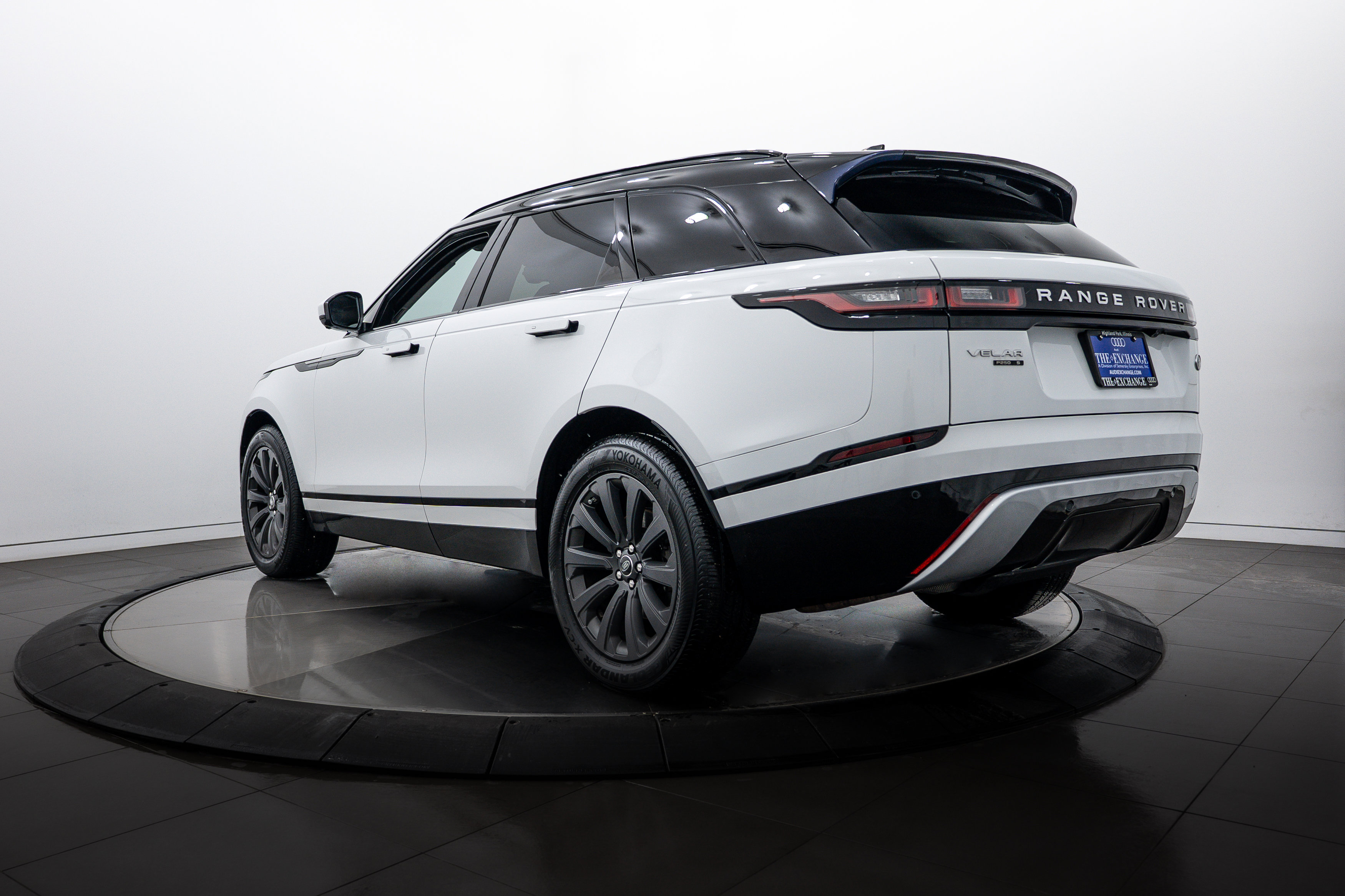 2020 Land Rover Range Rover Velar S photo 3