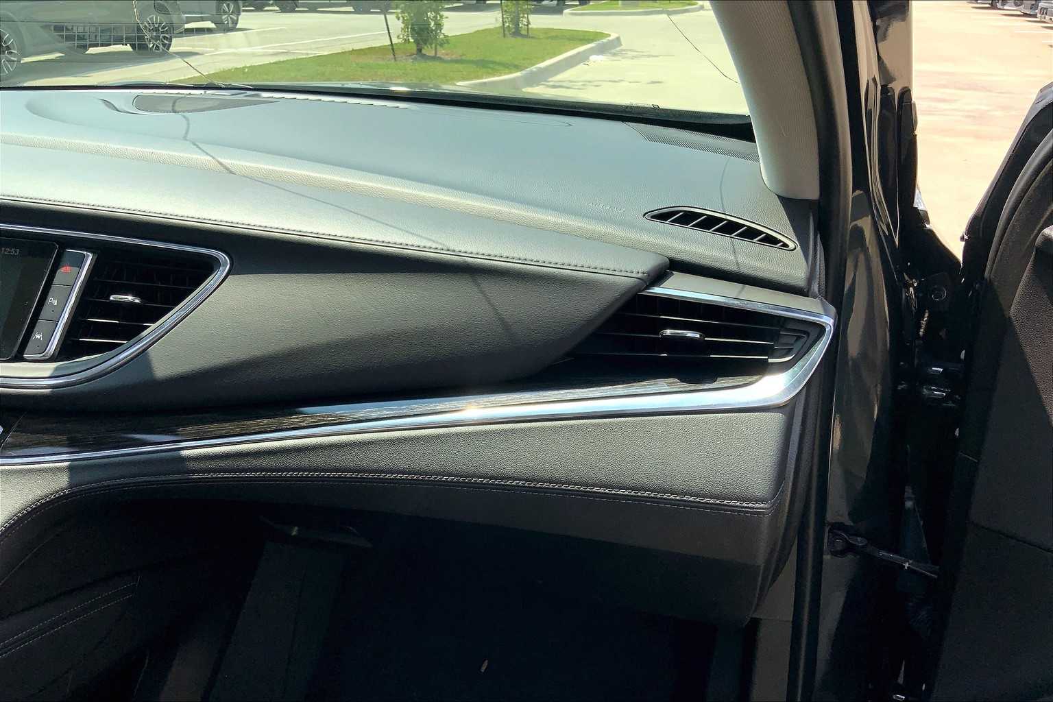 2019 Buick Enclave Avenir photo 17