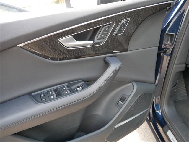 2024 Audi Q7 45 Premium Plus photo 14