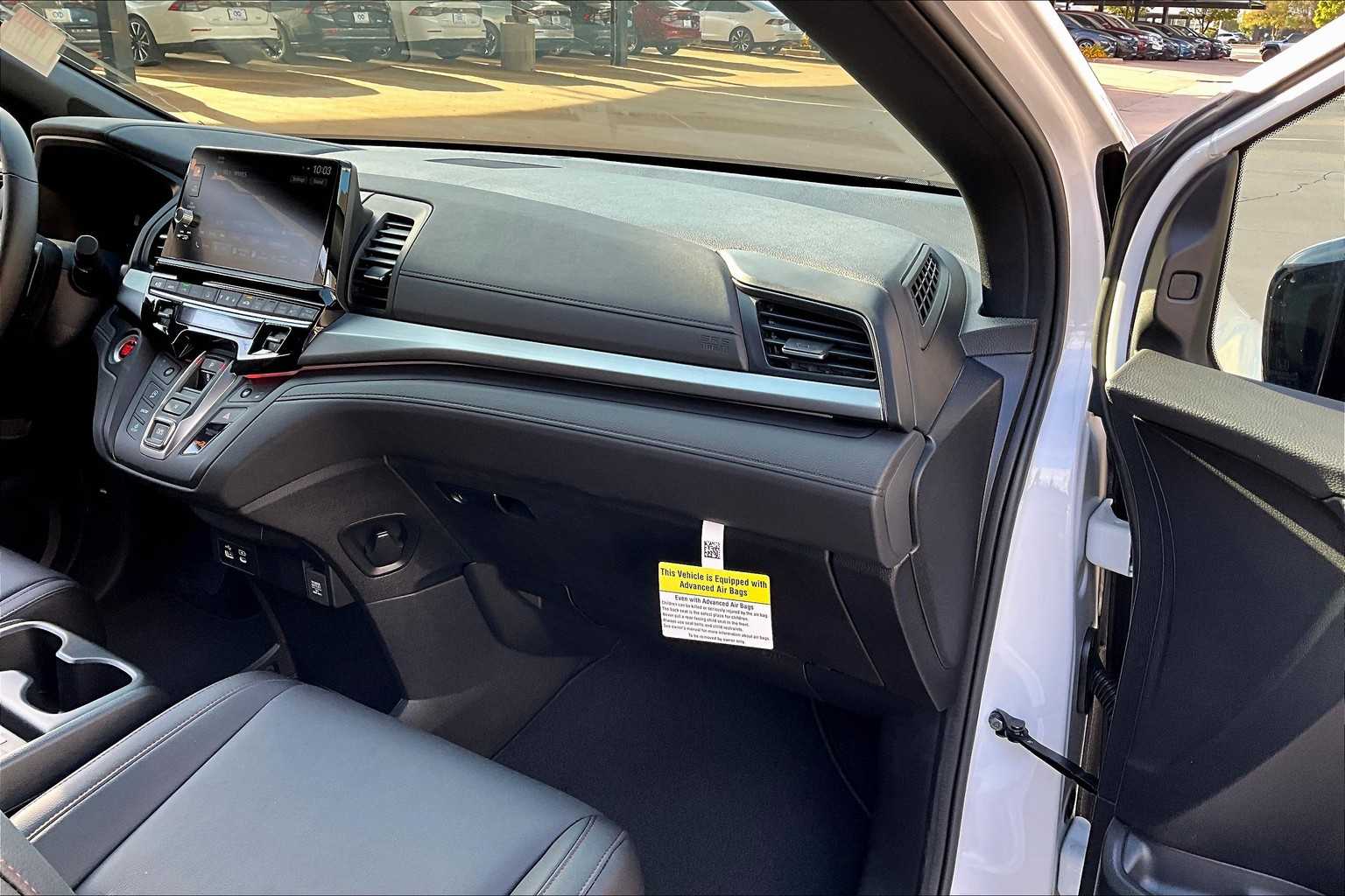 2025 Honda Odyssey photo 16