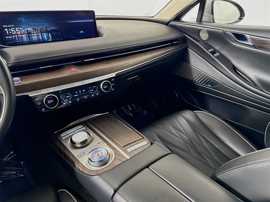 2023 Genesis Electrified G80 photo 9