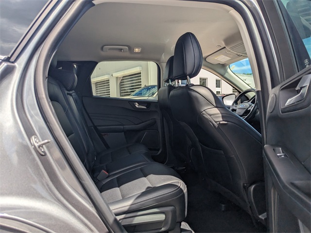 2021 Ford Escape Hybrid Titanium photo 15