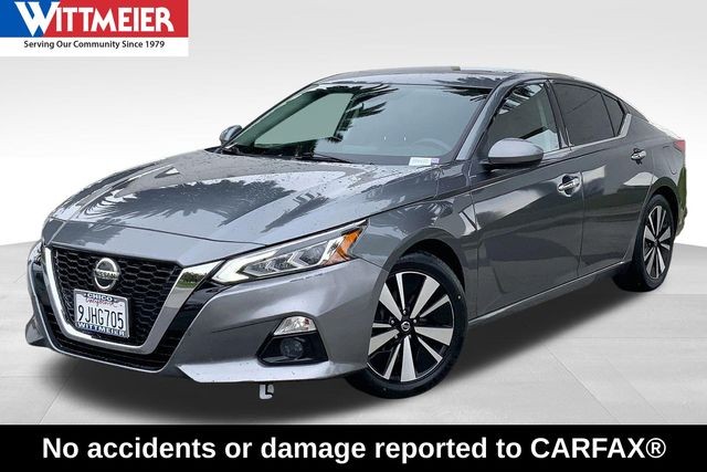 2020 Nissan Altima SL's photo