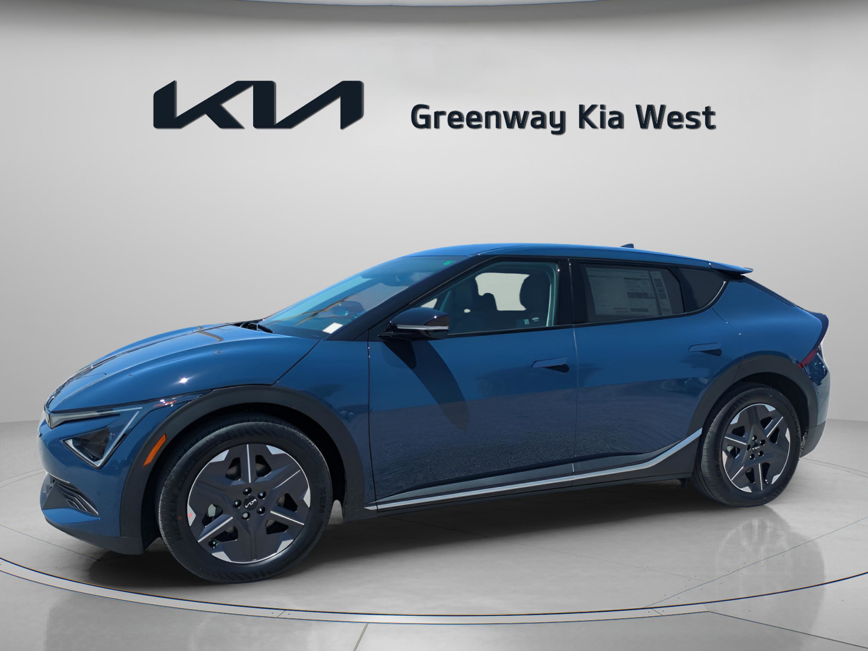 2025 Kia EV6 Light photo 3