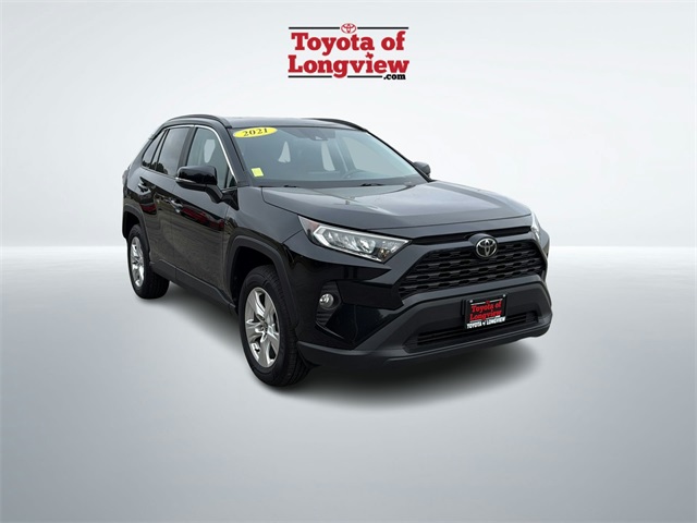 2021 Toyota RAV4 XLE's photo