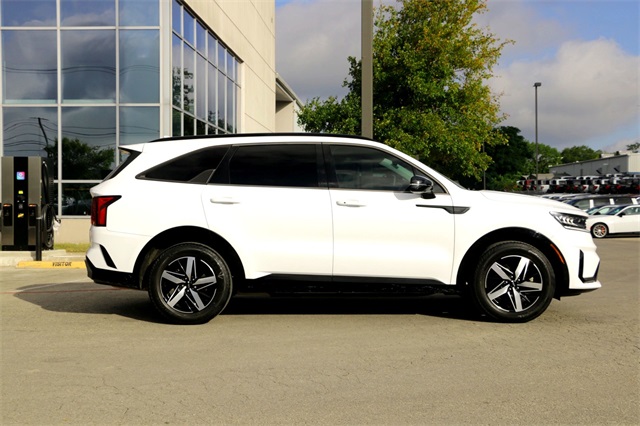 2022 Kia Sorento S photo 3