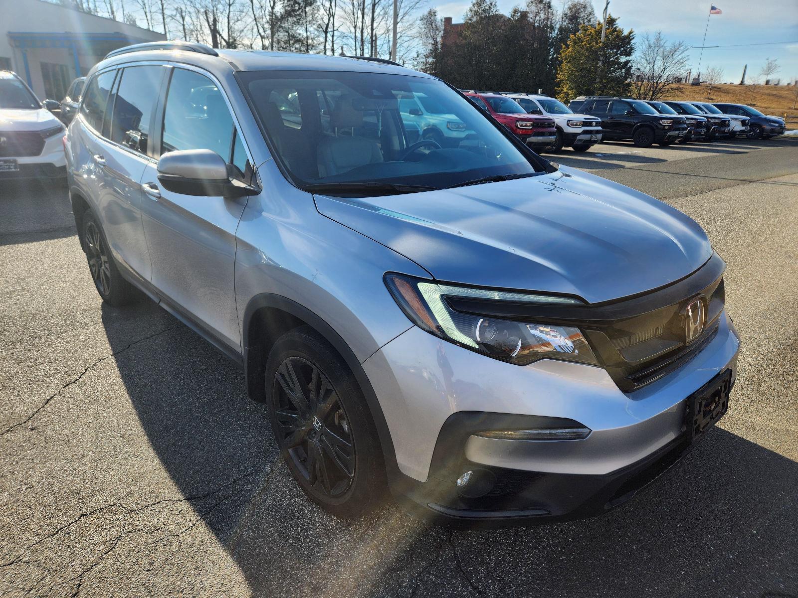 2022 Honda Pilot SE's photo