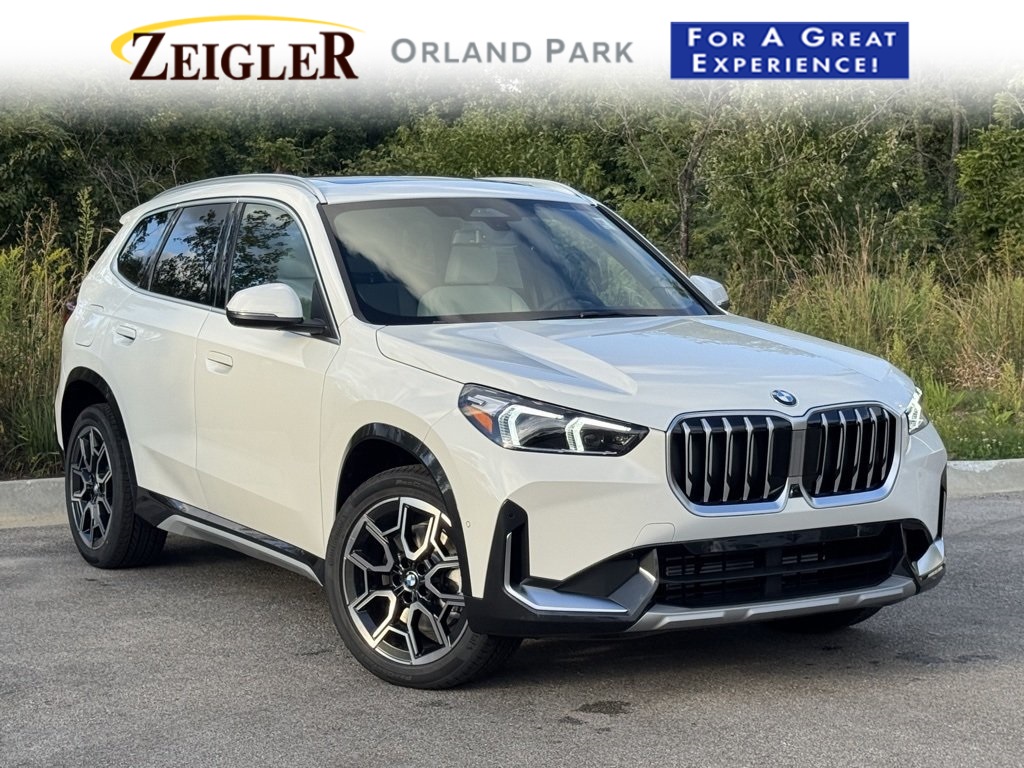 2026 BMW X1 28i's photo