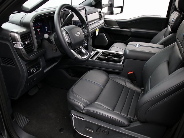 2026 Ford F-450 Platinum photo 13
